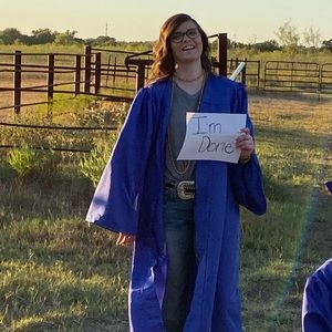 Meet your Posher, Lori